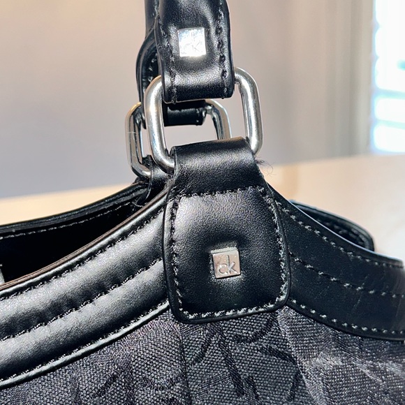 Calvin Klein canvas and leather satchel - Picture 6 of 8